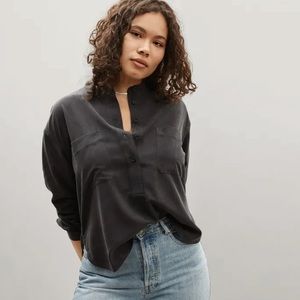 Everlane Washable Silk Henley Top Black size 4